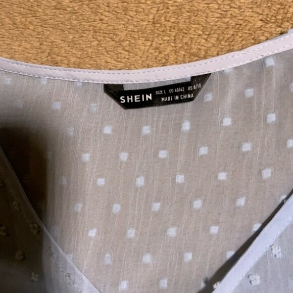 SHEIN Sz Large Light Baby Blue 3/4 Sleeve V-neck Blouse (G) - Picture 5 of 7